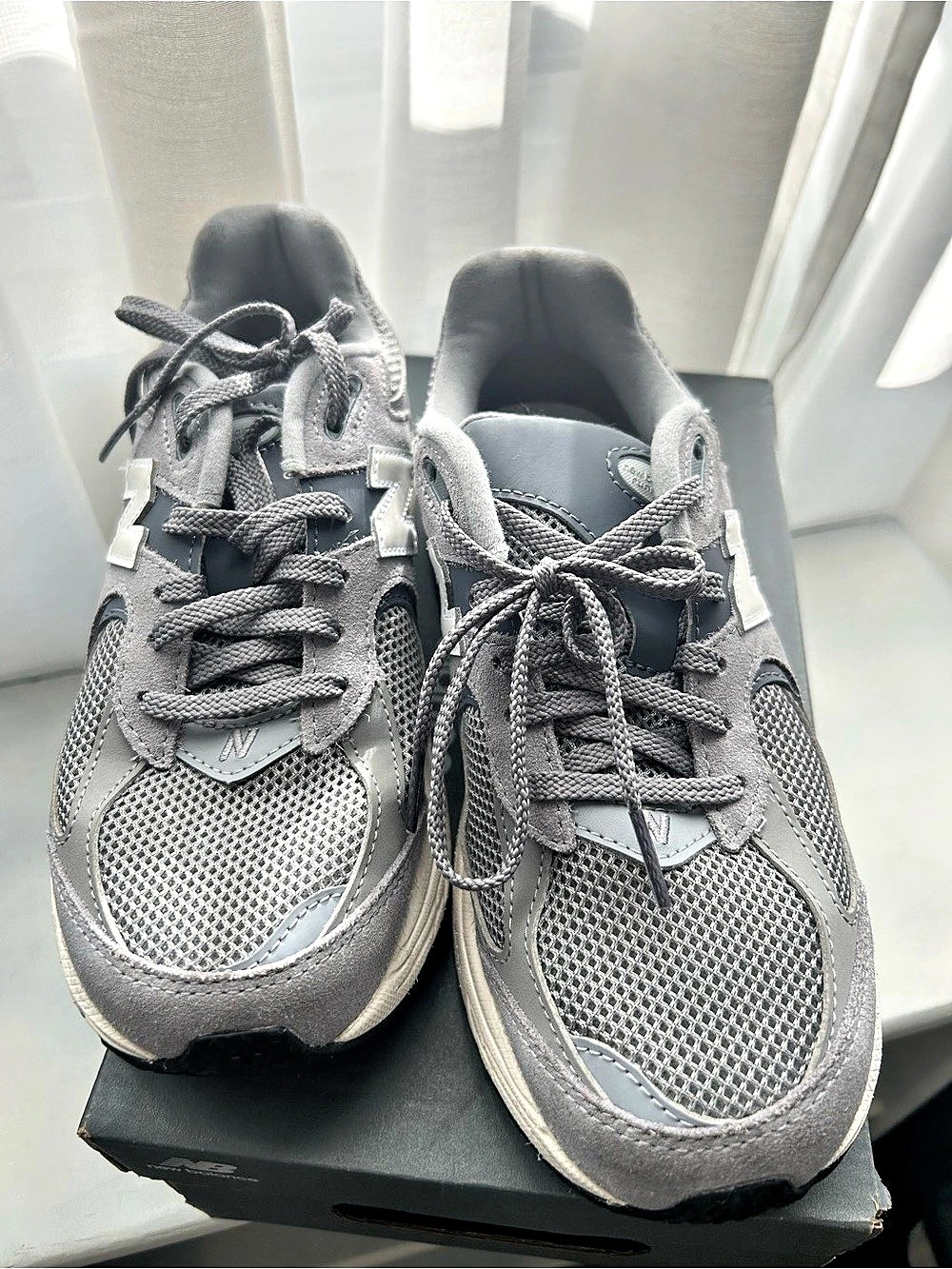 New Balance 2002R Castlerock Gray & White US 5.5 Sneakers